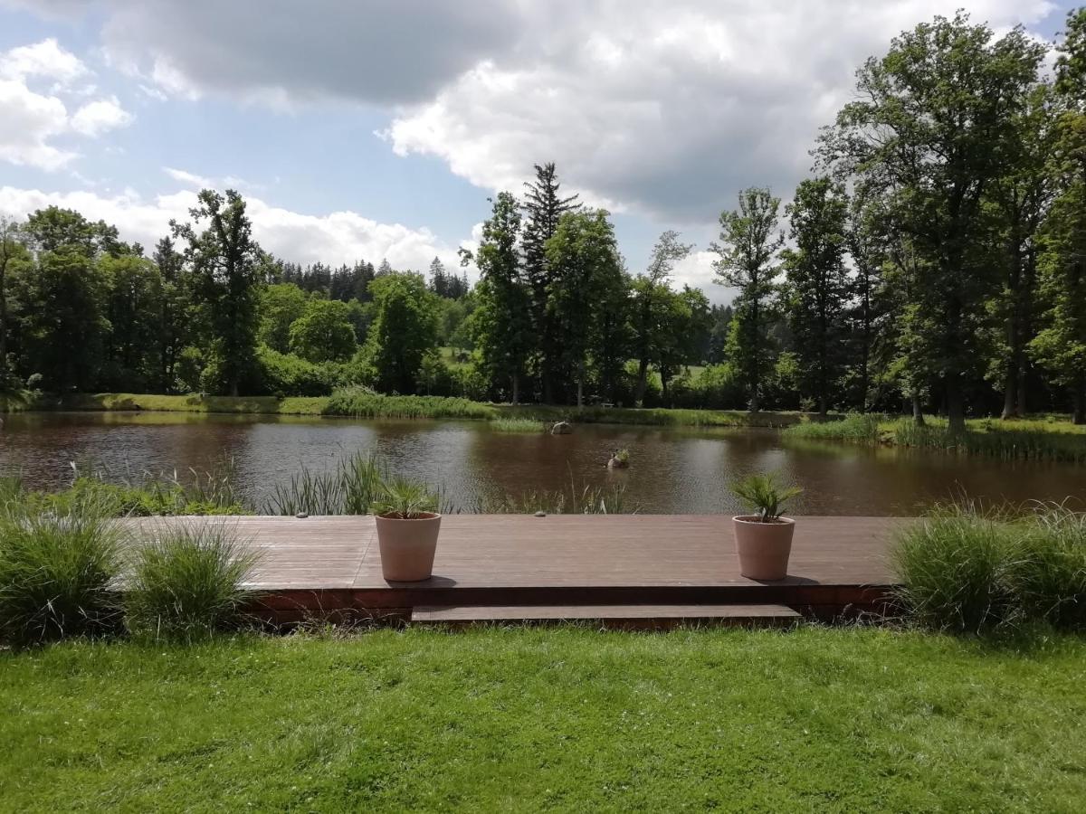 Zamek Karpniki Schloss Fischbach Ломніца Екстер'єр фото