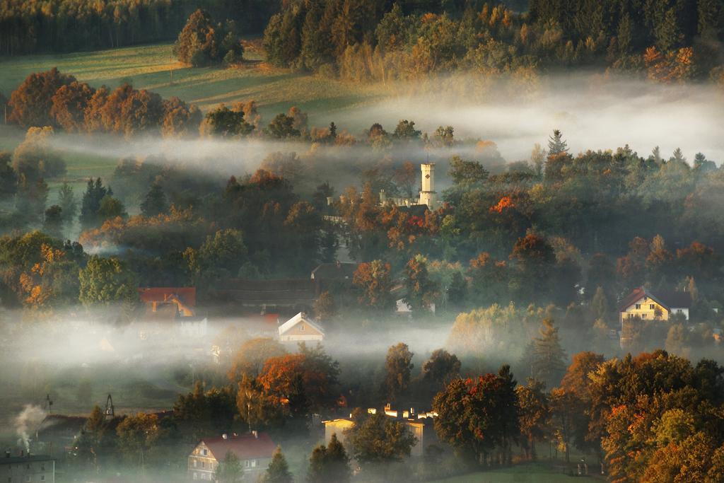 Zamek Karpniki Schloss Fischbach Ломніца Екстер'єр фото