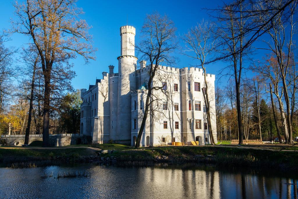 Zamek Karpniki Schloss Fischbach Ломніца Екстер'єр фото