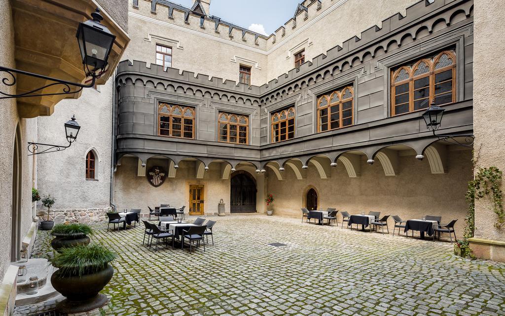Zamek Karpniki Schloss Fischbach Ломніца Екстер'єр фото