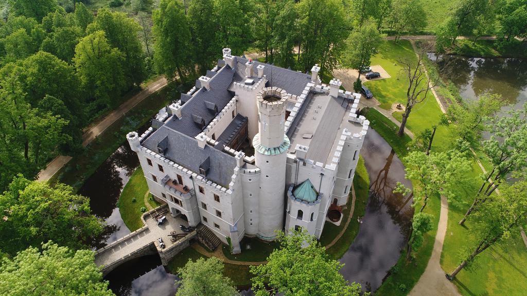 Zamek Karpniki Schloss Fischbach Ломніца Екстер'єр фото