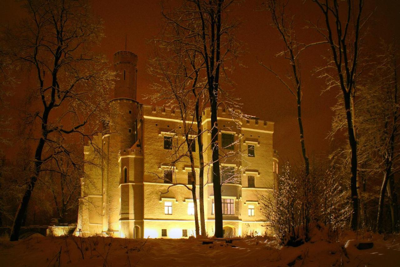 Zamek Karpniki Schloss Fischbach Ломніца Екстер'єр фото